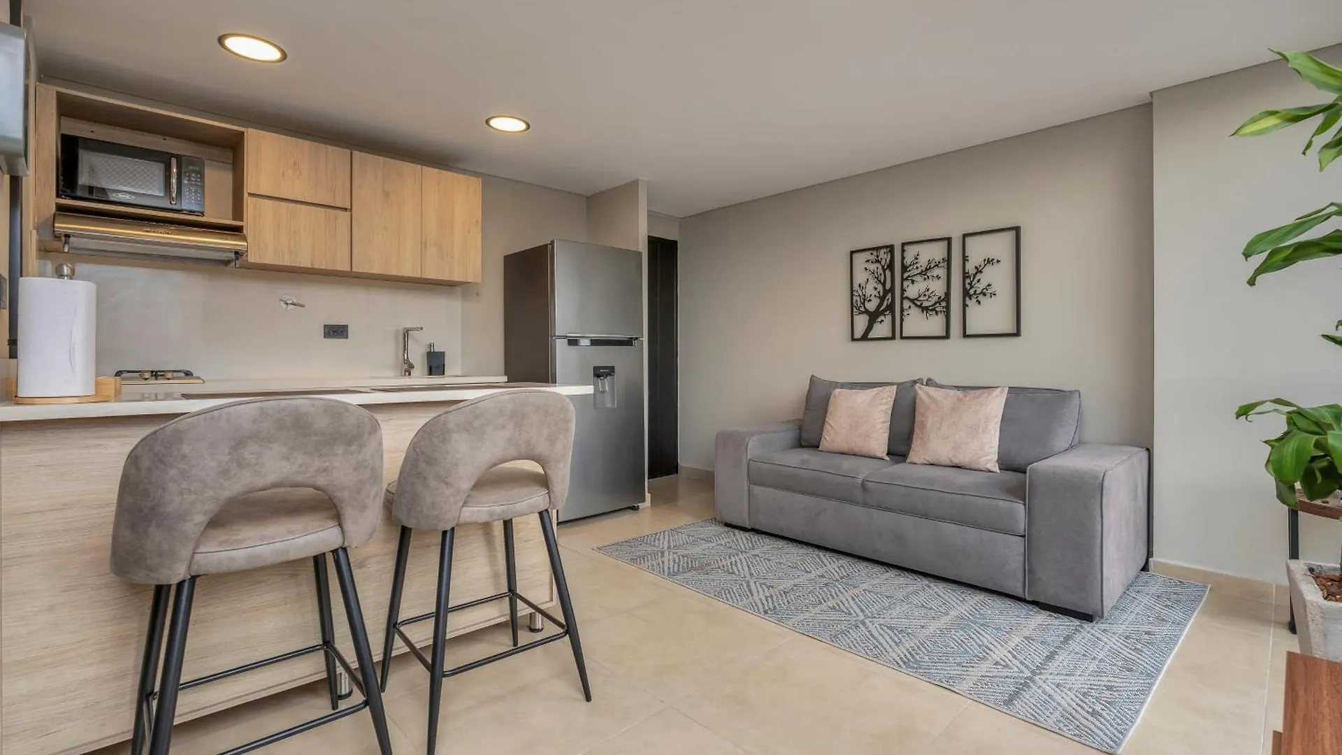 Apartamentos Oslo Tesoro By Housy Host Medellín Oda ve Kahvaltı