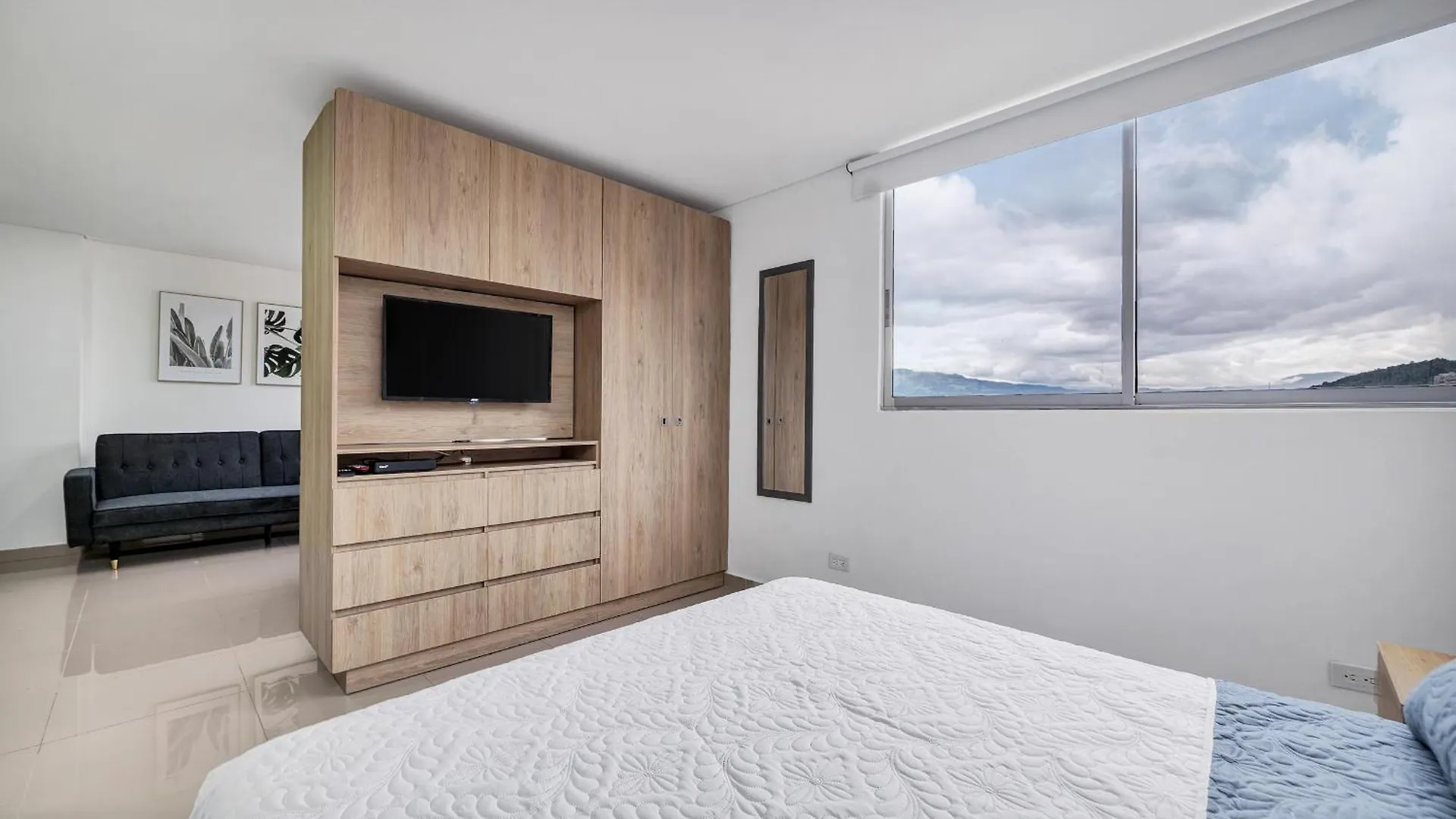 Apartamentos Oslo Tesoro By Housy Host Medellín Kolombiya