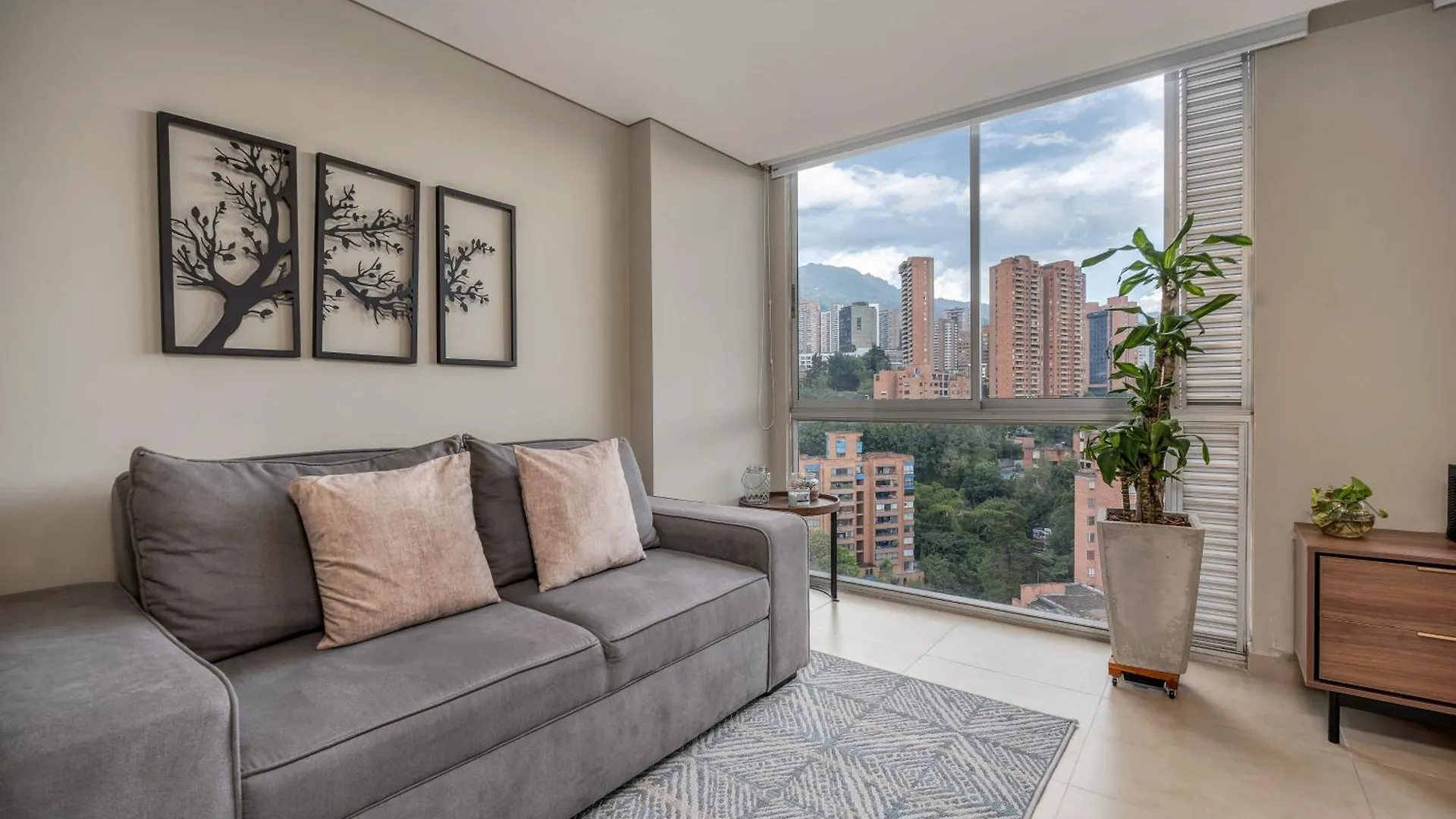 Apartamentos Oslo Tesoro By Housy Host メデジン 0*,