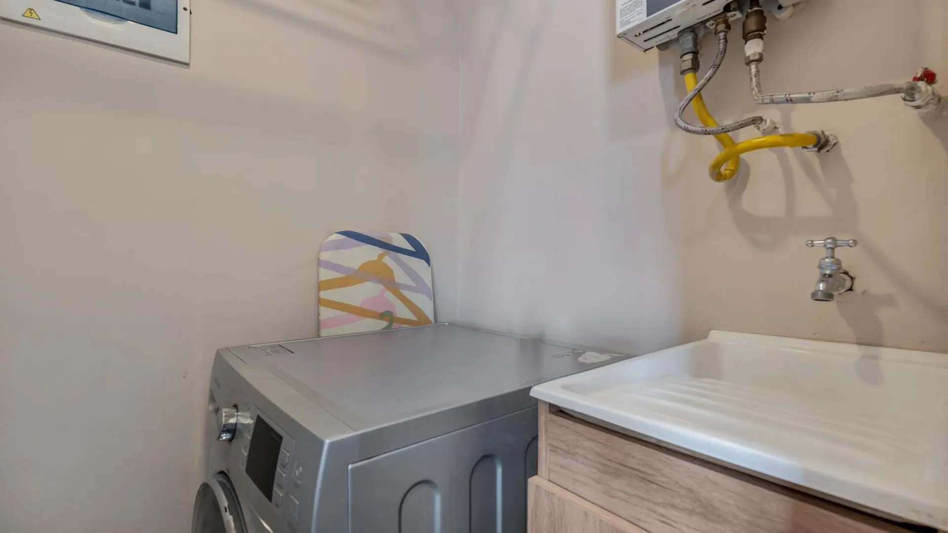 Apartamentos Oslo Tesoro By Housy Host Medellín Nocleg ze śniadaniem