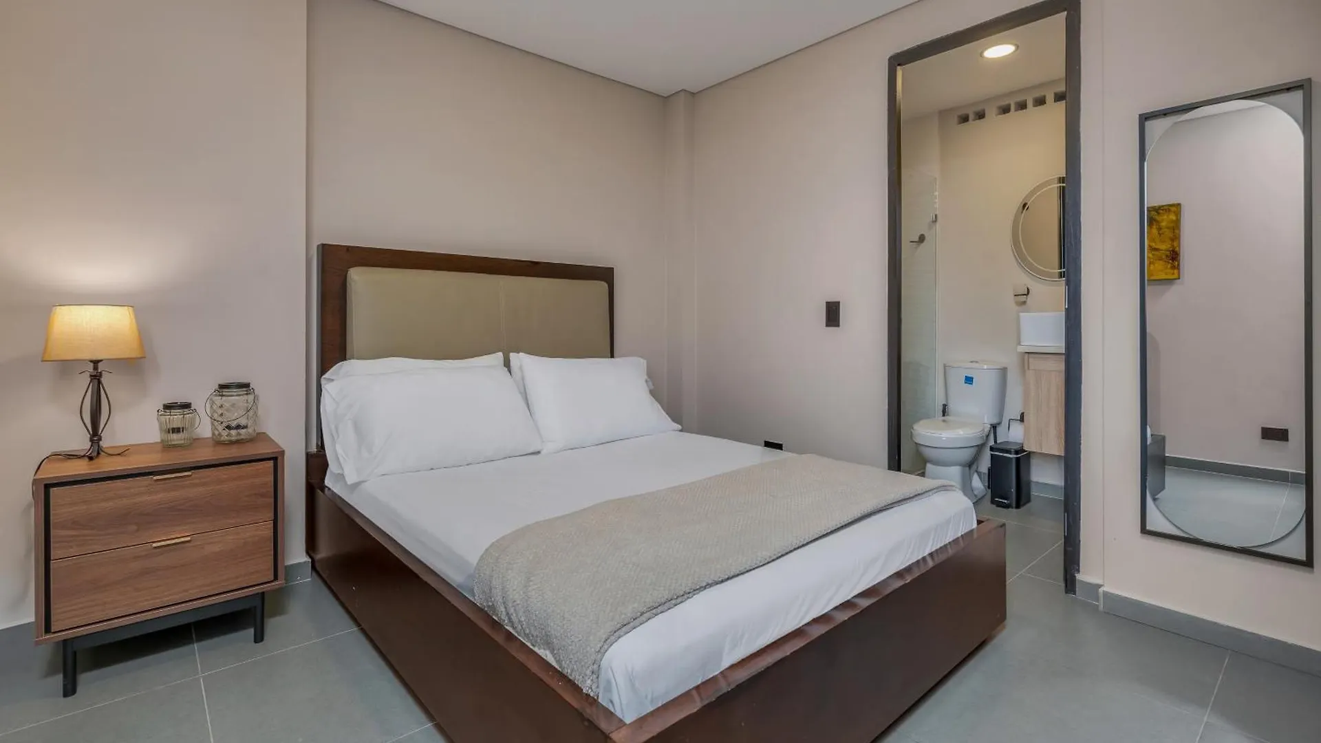 Apartamentos Oslo Tesoro By Housy Host Medellín