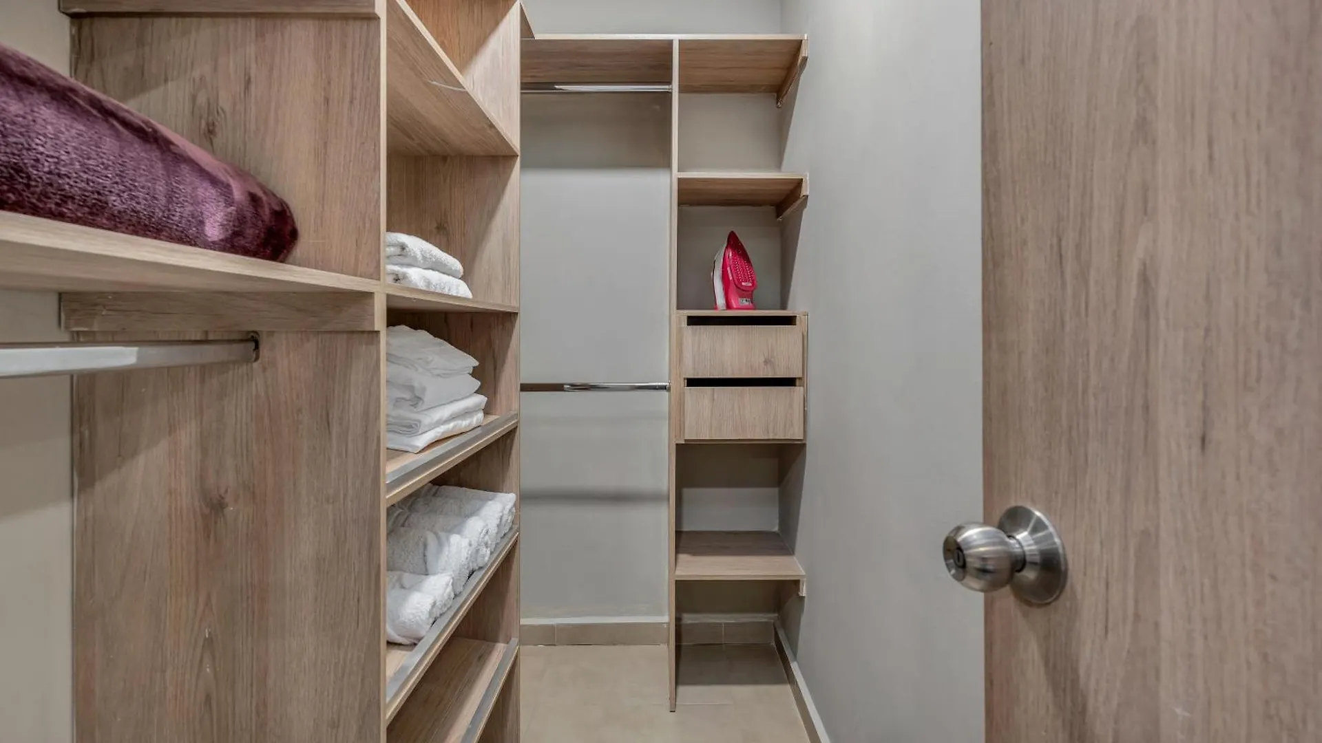 Nocleg ze śniadaniem Apartamentos Oslo Tesoro By Housy Host Medellín