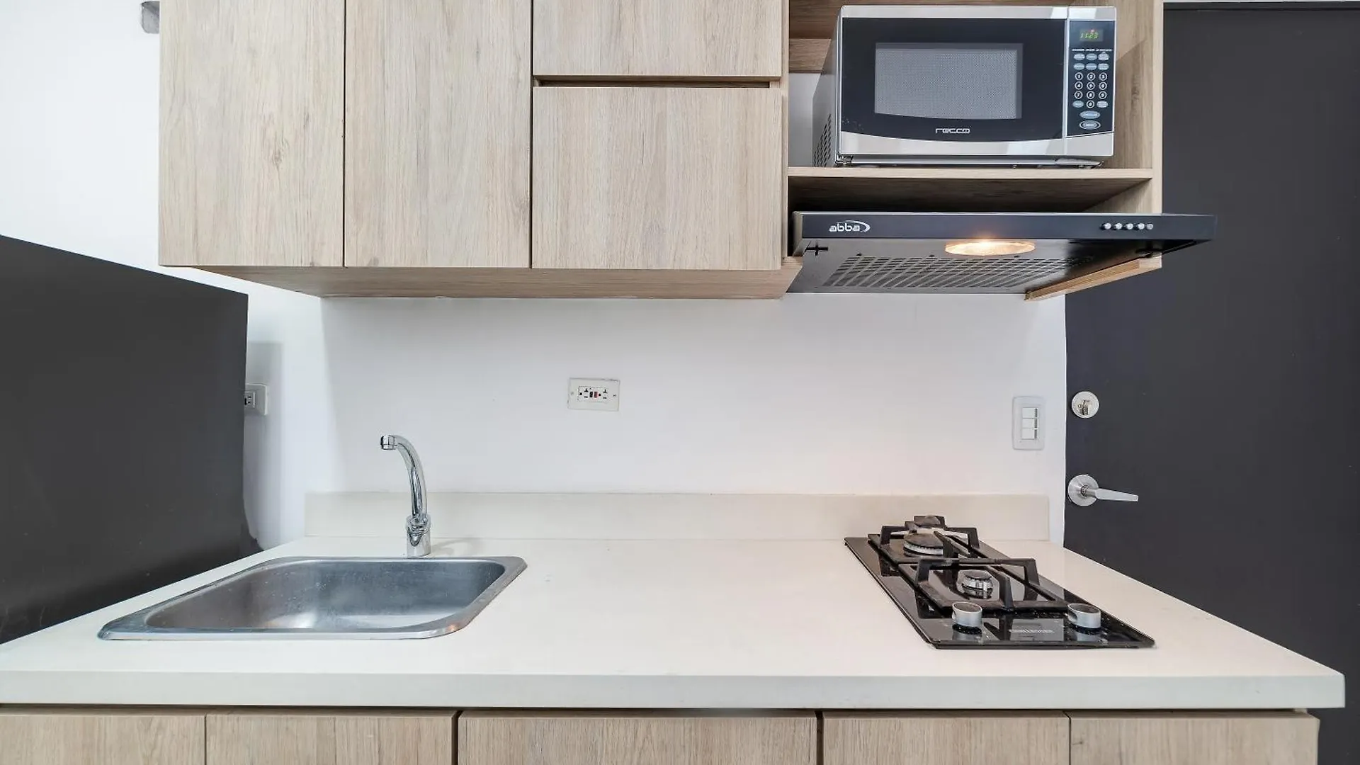 Apartamentos Oslo Tesoro By Housy Host Medellín Nocleg ze śniadaniem