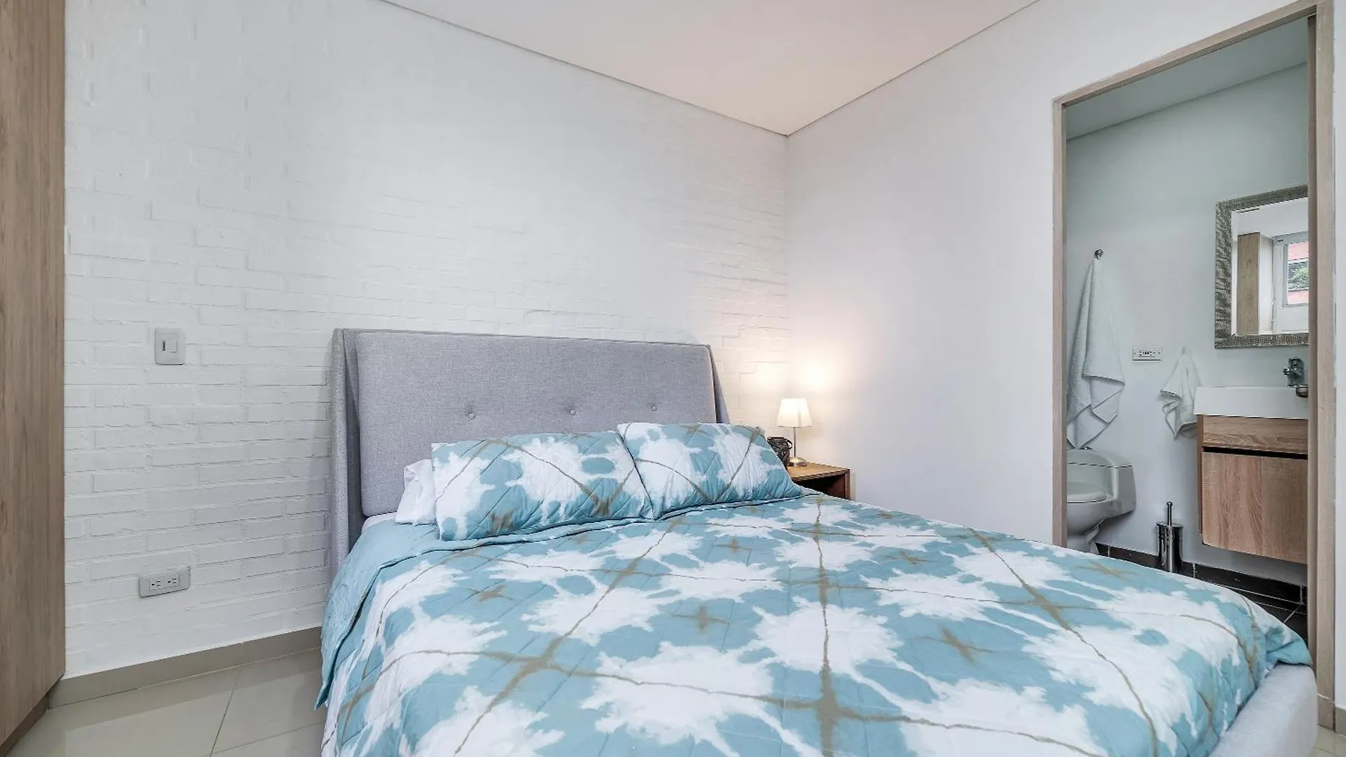 Apartamentos Oslo Tesoro By Housy Host Medellín