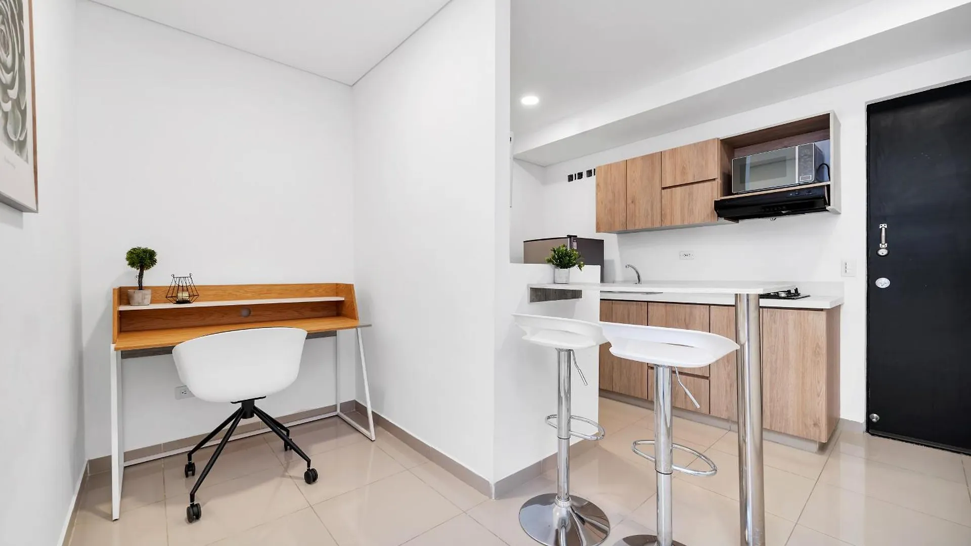 Apartamentos Oslo Tesoro By Housy Host メデジン ベッド・アンド・ブレックファスト